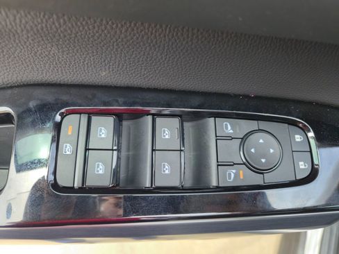 New 2026 Nissan Pathfinder SL FWD image 15