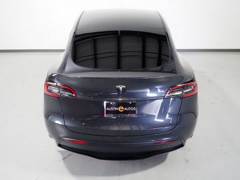 Used 2025 Tesla Model Y Long Range RWD image 7
