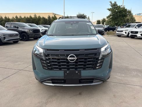 Used 2026 Nissan Pathfinder Platinum w/ Cargo Package FWD image 2