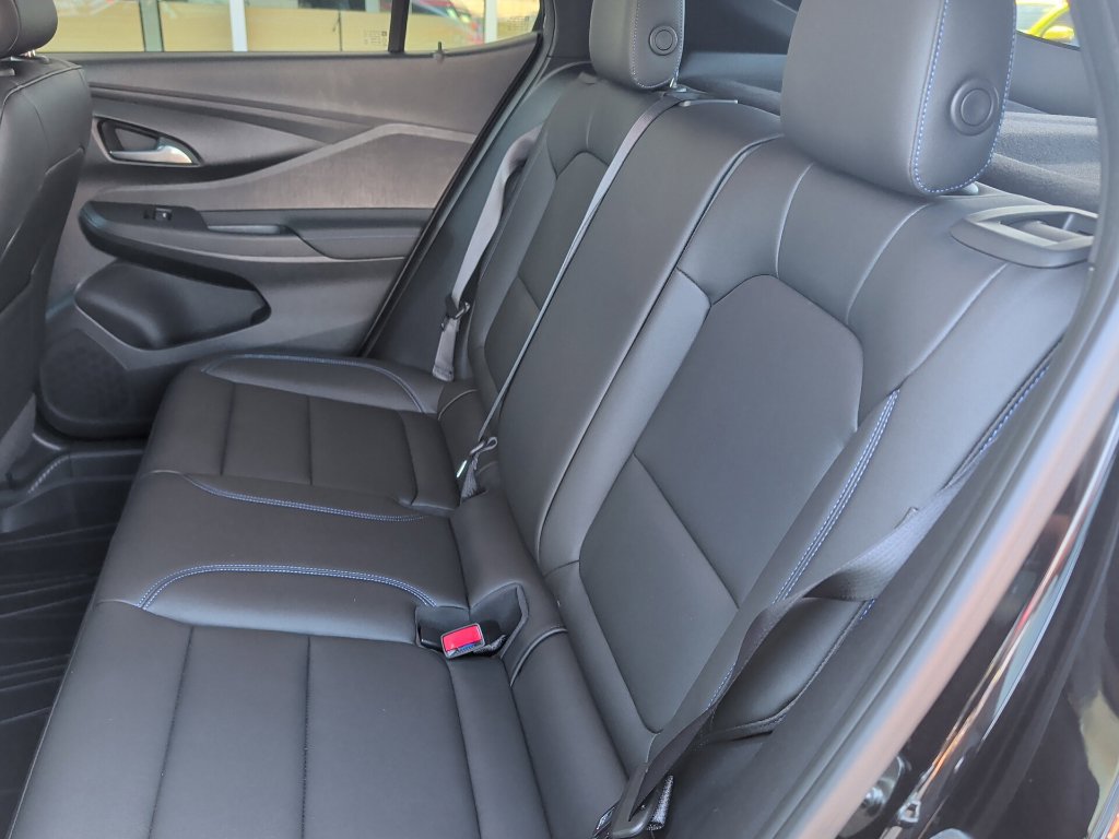 Used 2024 Buick Envista Sport Touring w/ Convenience I Package FWD image 16
