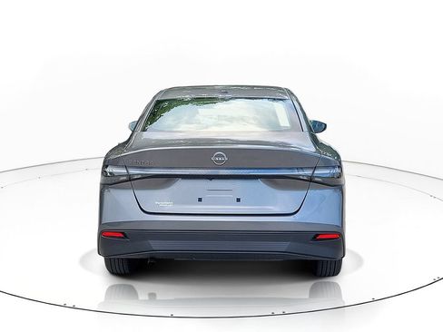 New 2026 Nissan Sentra SV w/ Floor Mat Package FWD image 4