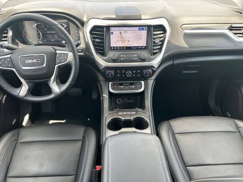 Used 2023 GMC Acadia SLT w/ Elevation Edition FWD image 16