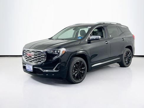 Used 2018 GMC Terrain Denali image 1