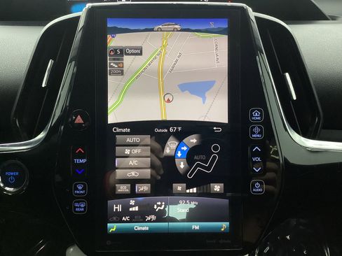 Used 2017 Toyota Prius Prime Premium w/ Carpet Mat Package image 34