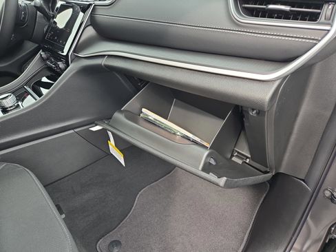 New 2025 Jeep Grand Cherokee Laredo X image 27