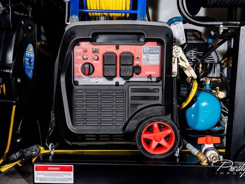 Used 2022 Mercedes-Benz Metris image 50