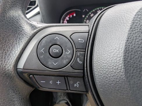 Used 2024 Toyota RAV4 LE image 22