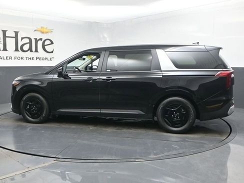Used 2025 Kia Carnival FWD image 51