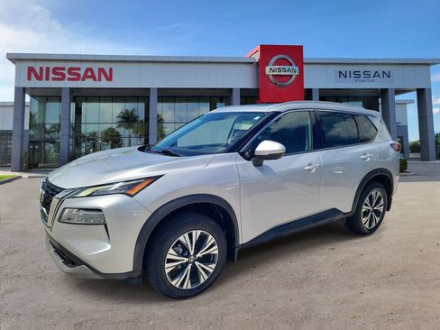 Used 2021 Nissan Rogue SV w/ Premium Package AWD/4WD image 5