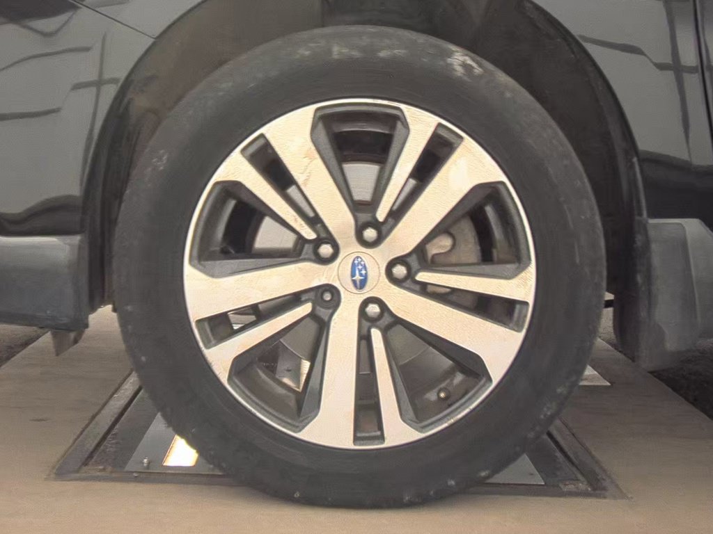Used 2019 Subaru Outback 2.5i Limited AWD/4WD image 4