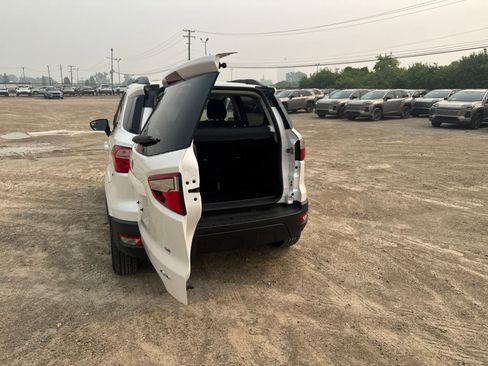 Used 2019 Ford EcoSport SE AWD/4WD image 12