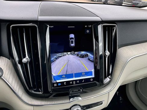 Certified 2023 Volvo XC60 B5 Plus w/ Climate Package image 28