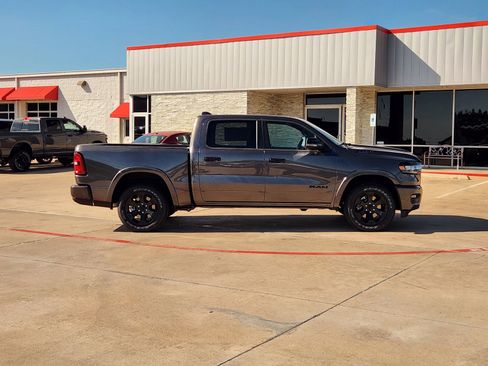 New 2026 RAM 1500 2WD Crew Cab image 7
