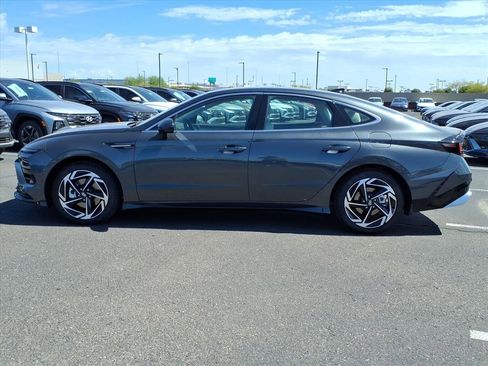 New 2026 Hyundai Sonata SEL image 2