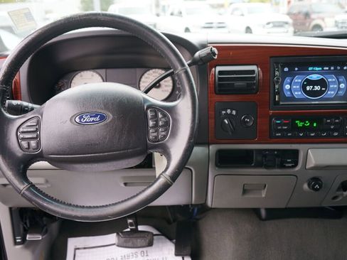 Used 2005 Ford F250 Lariat AWD/4WD image 13