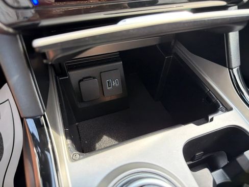 Used 2024 Ford Explorer ST w/ Equipment Group 401A AWD/4WD image 36