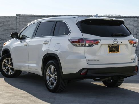 Used 2015 Toyota Highlander XLE image 11