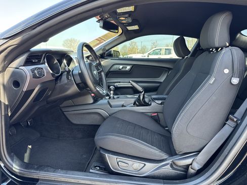 Used 2017 Ford Mustang GT image 16
