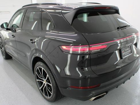 Used 2019 Porsche Cayenne AWD/4WD image 7