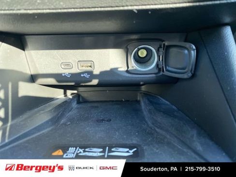 Certified 2024 Buick Envista Preferred w/ Convenience I Package image 41