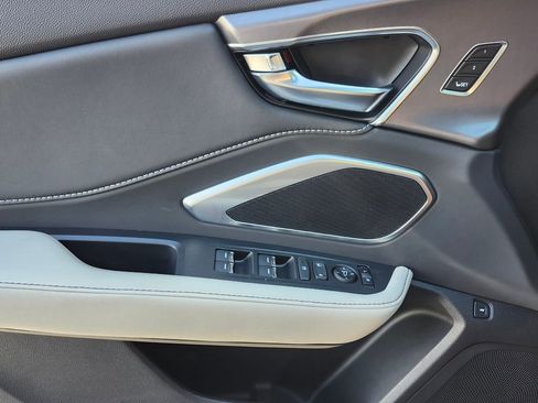 Used 2025 Acura RDX SH-AWD image 30