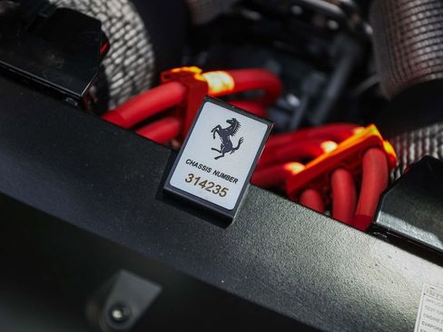 Used 2025 Ferrari 296 GTS image 23