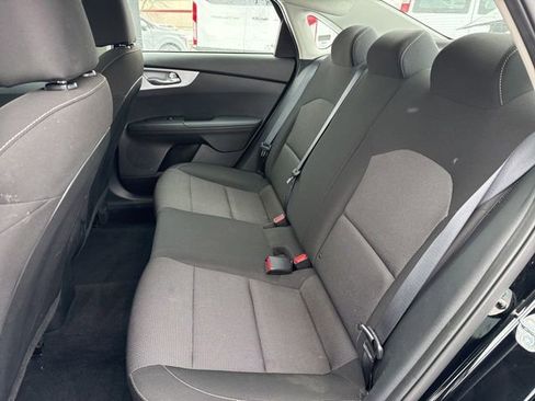 Used 2023 Kia Forte LXS w/ LXS Technology Package image 37