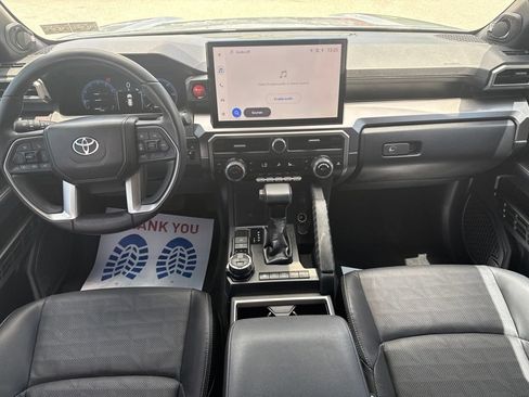 Used 2025 Toyota 4Runner TRD Off-Road Premium w/ Tow Technology Package AWD/4WD image 19