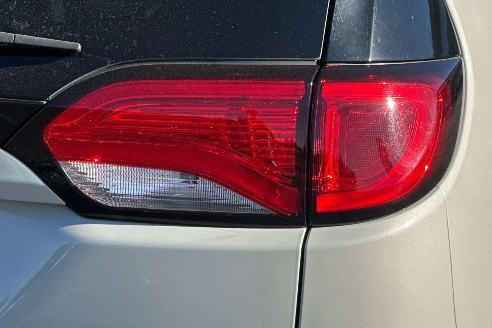 Used 2019 Chrysler Pacifica Touring-L w/ Advanced Safetytec Group FWD image 48