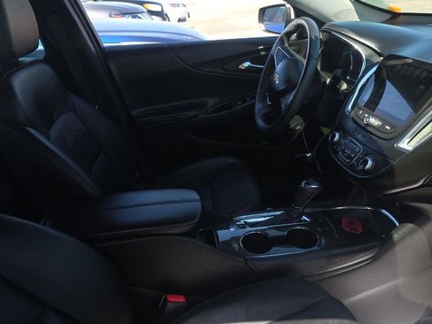 Used 2017 Chevrolet Malibu Limited LTZ w/ Leather Package image 10