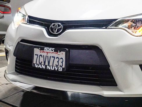 Used 2014 Toyota Corolla LE image 5