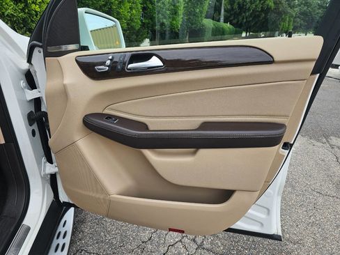 Used 2018 Mercedes-Benz GLE 350 w/ Premium 1 Package image 42