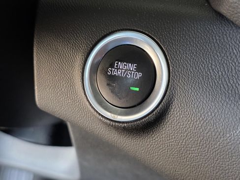 Used 2024 GMC Terrain SLE AWD/4WD image 17