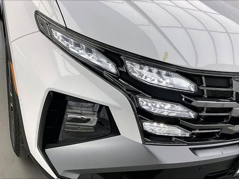 Used 2025 Hyundai Tucson Limited image 15