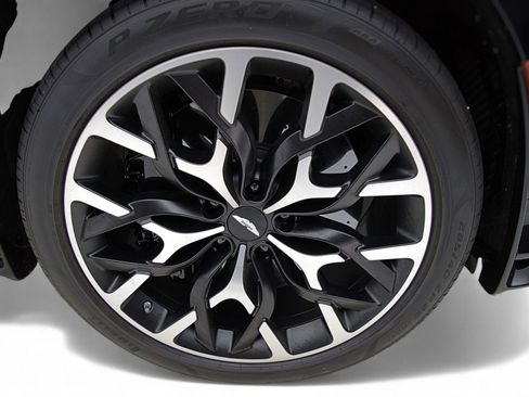 Used 2023 Aston Martin DBX 707 image 54