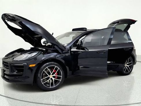 Used 2024 Porsche Macan S AWD/4WD image 14
