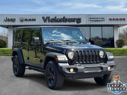 Used 2018 Jeep Wrangler Unlimited Sport S AWD/4WD image 1