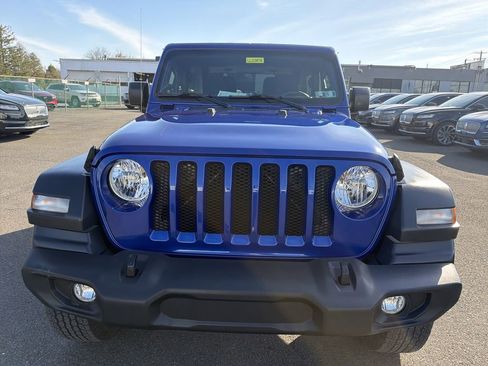 Used 2018 Jeep Wrangler Sport image 11