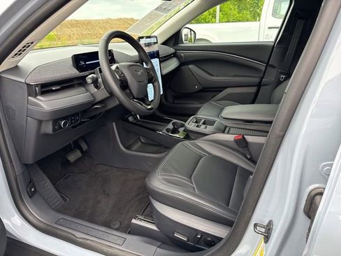 Used 2025 Ford Mustang Mach-E Premium AWD/4WD image 10
