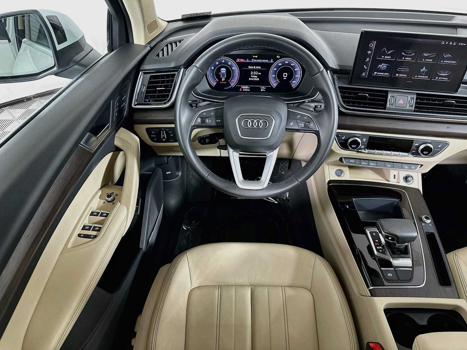 Used 2023 Audi Q5 2.0T Premium Plus w/ Premium Plus Package AWD/4WD image 22