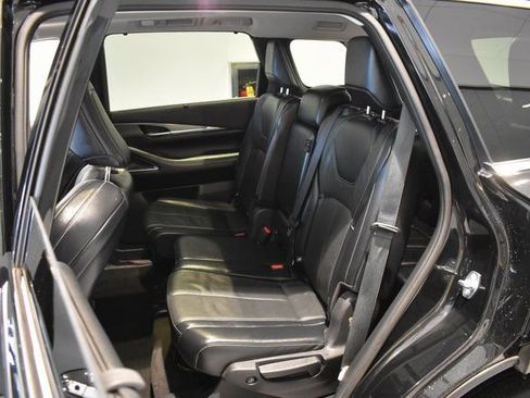 Used 2023 INFINITI QX60 Luxe w/ Performance Audio Package image 35