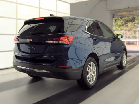 Used 2022 Chevrolet Equinox LT FWD image 4