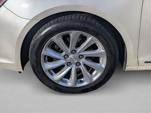 Used 2014 Buick LaCrosse Leather image 9