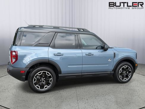 Certified 2025 Ford Bronco Sport Outer Banks w/ Outer Banks Tech Package+ AWD/4WD image 7