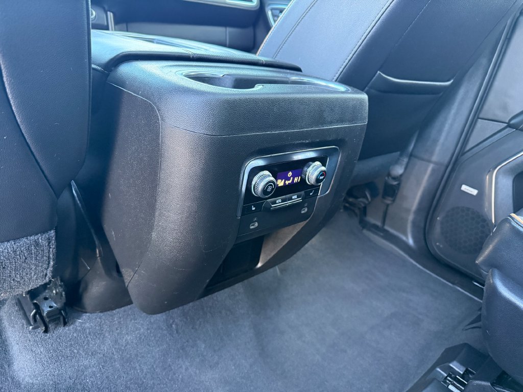 Used 2021 GMC Yukon AT4 w/ Technology Package AWD/4WD image 28