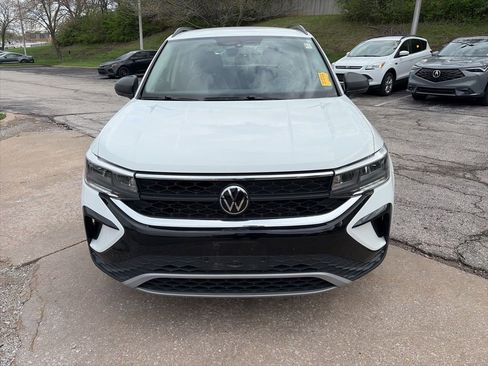 Used 2023 Volkswagen Taos S image 2