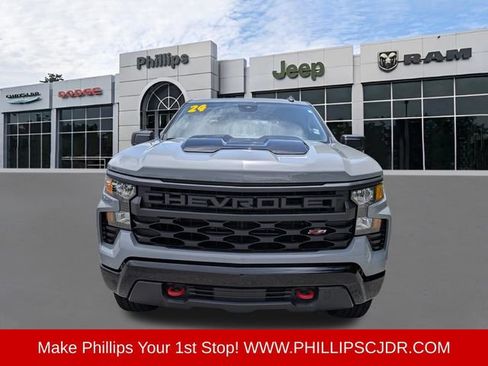 Used 2024 Chevrolet Silverado 1500 Custom Trail Boss AWD/4WD image 8