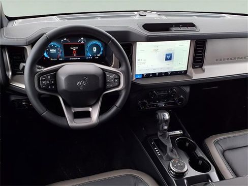 New 2025 Ford Bronco Outer Banks image 10