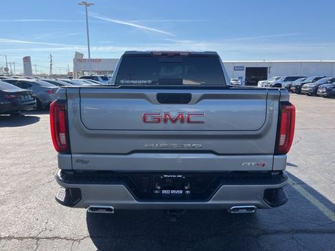 Used 2024 GMC Sierra 1500 AT4 w/ Technology Package image 5