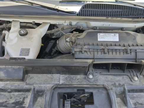 Used 2022 GMC Savana 3500 LS RWD image 31